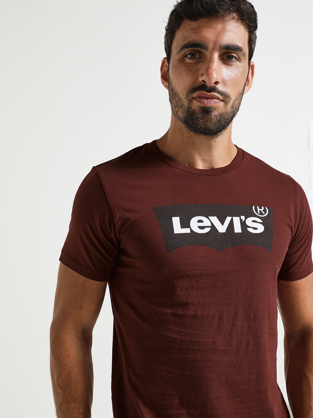 Levi's - T-shirt avec étiquette logo encadrée - Bordeaux