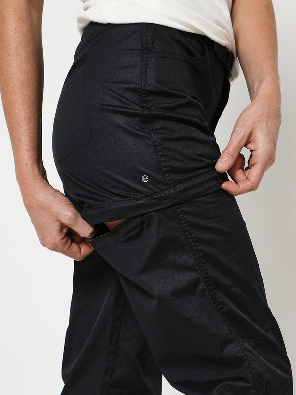 ALL TERRAIN GEAR X WRANGLER Pantalon  2 En 1 Transformable En Short Noir Photo principale