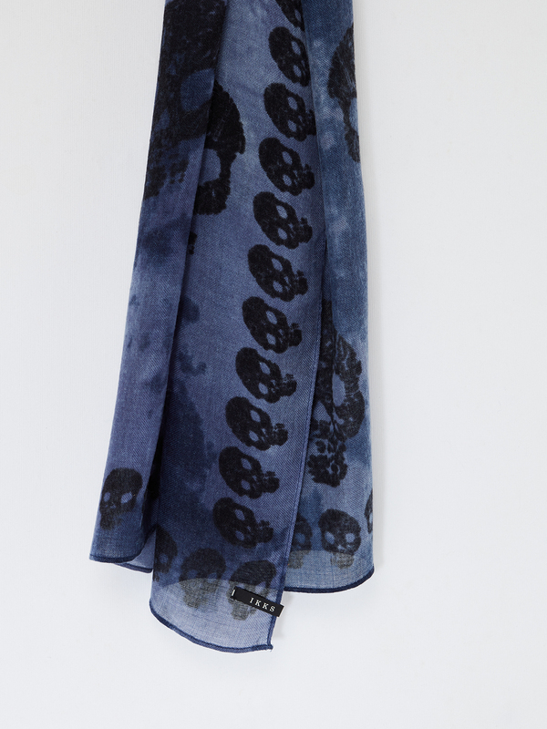 IKKS Foulard Tie And Die Iconique Imprim Skulls Bleu Photo principale