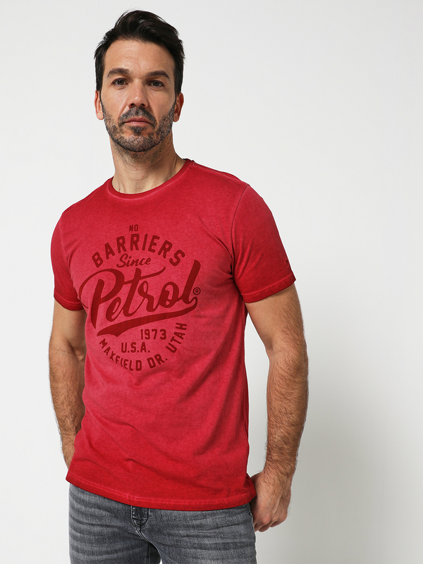 PETROL INDUSTRIES Tee-shirt Aspect Vieilli Rouge