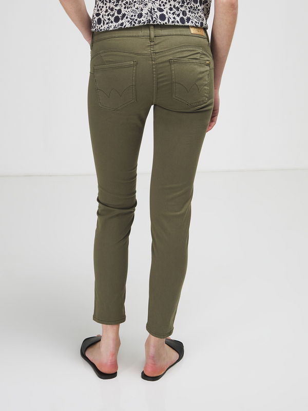 LE TEMPS DES CERISES Pantalon 5 Poches Cropped Coupe Slim Vert kaki Photo principale