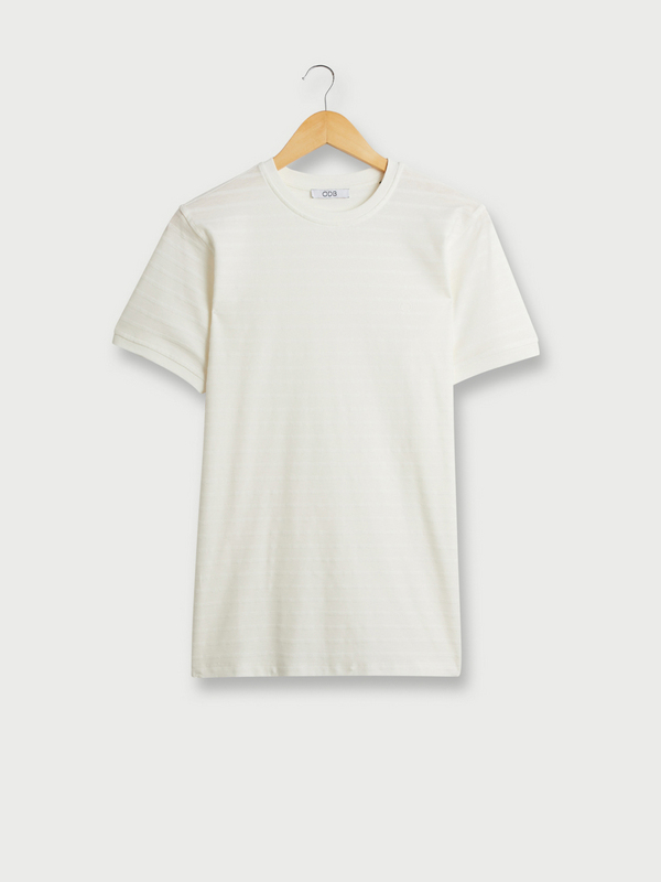 ODB Tee-shirt Avec Jeux Rayures Textures En 100% Coton Ecru 1027216