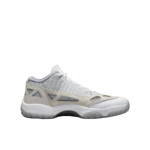 NIKE Baskets Nike Air Jordan 11 Low Beige / White