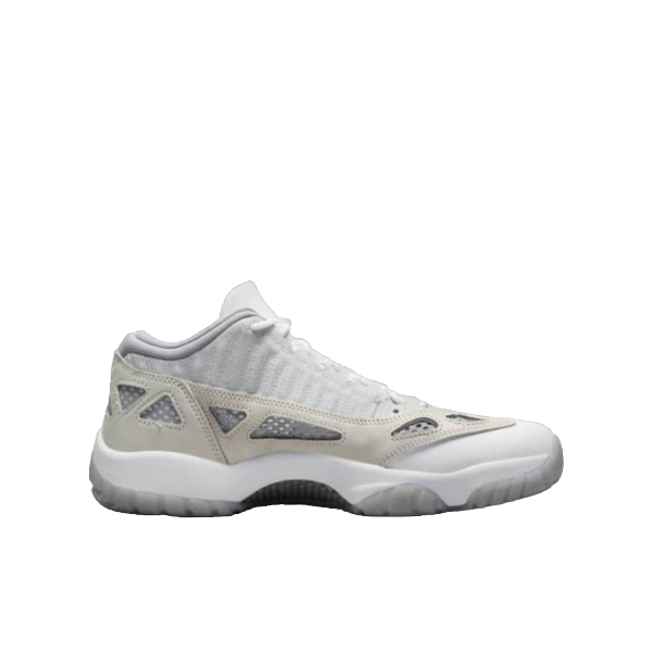 NIKE Baskets Nike Air Jordan 11 Low Beige / White 1087803