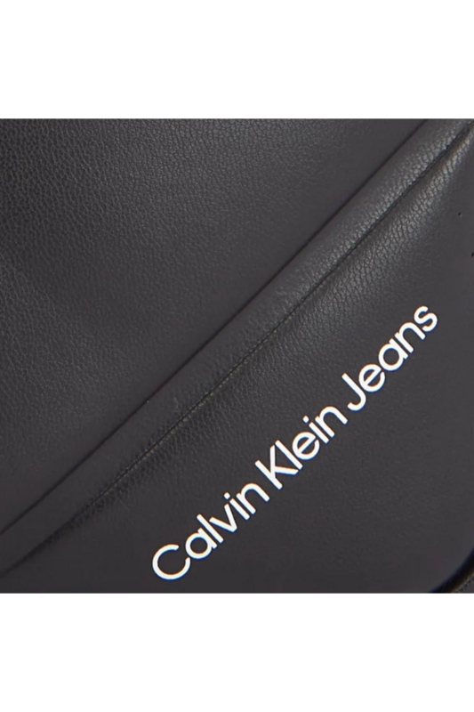 CALVIN KLEIN Sac Camera Cuir Pu Matelass  -  Calvin Klein - Femme BEH PVH Black Photo principale