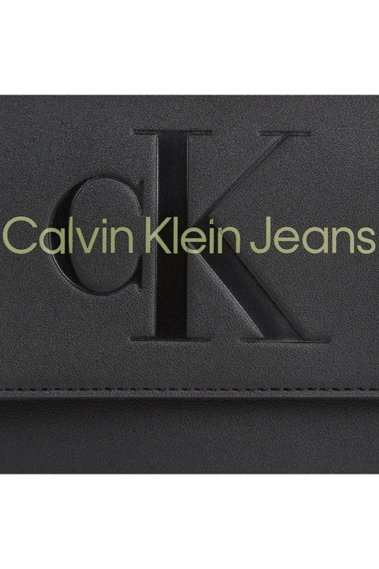CALVIN KLEIN Sac Bandoulire Monogramme  -  Calvin Klein - Femme 0GX Black/Dark Juniper Photo principale